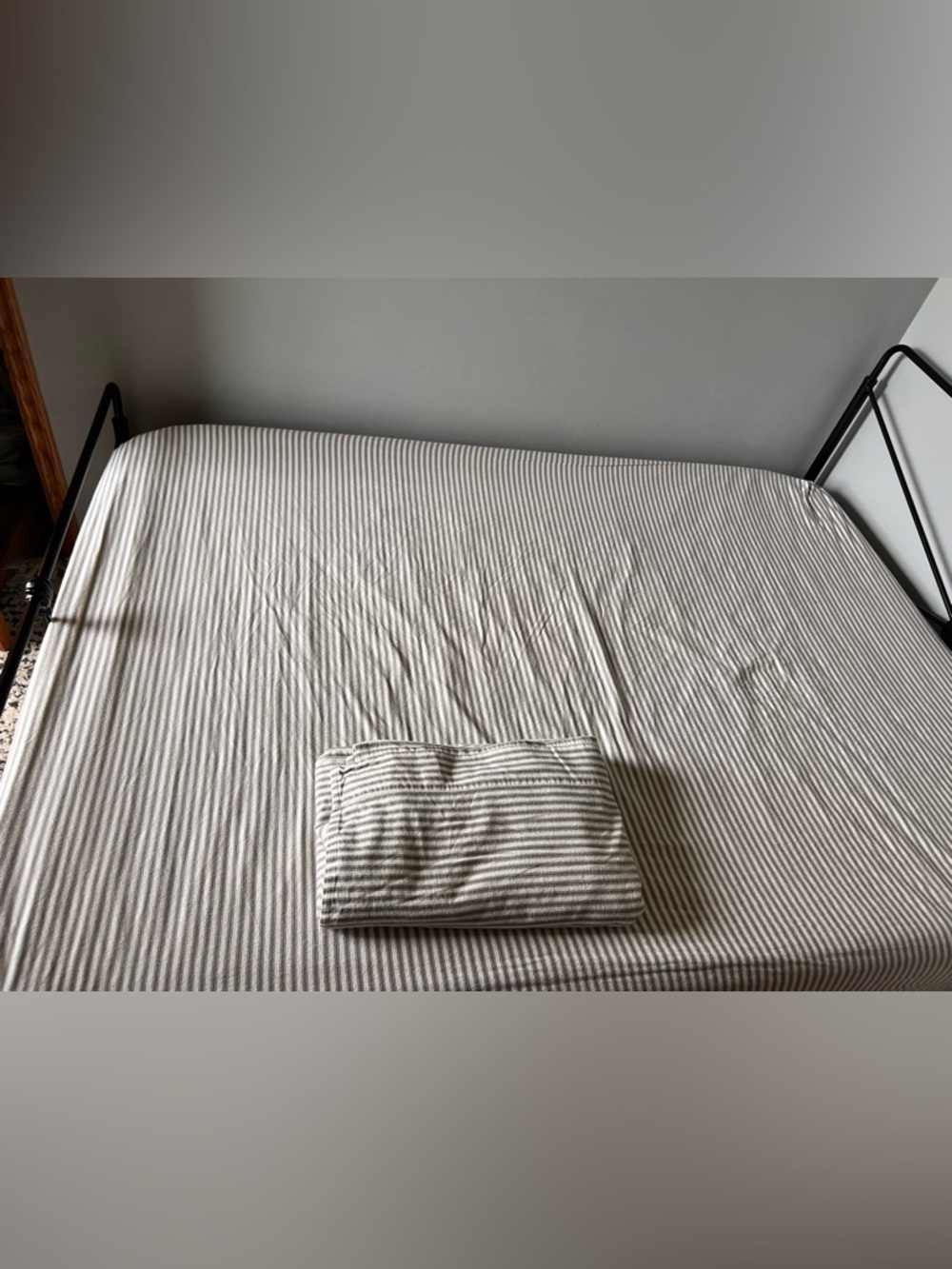 Full sized flannel fitted and flat sheet- grey and white stripes